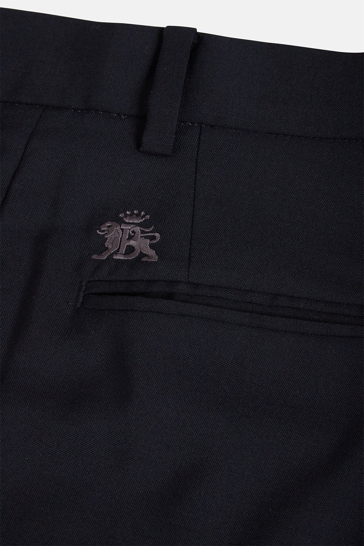 2-TUCK TAPERED TROUSERS - Image 7