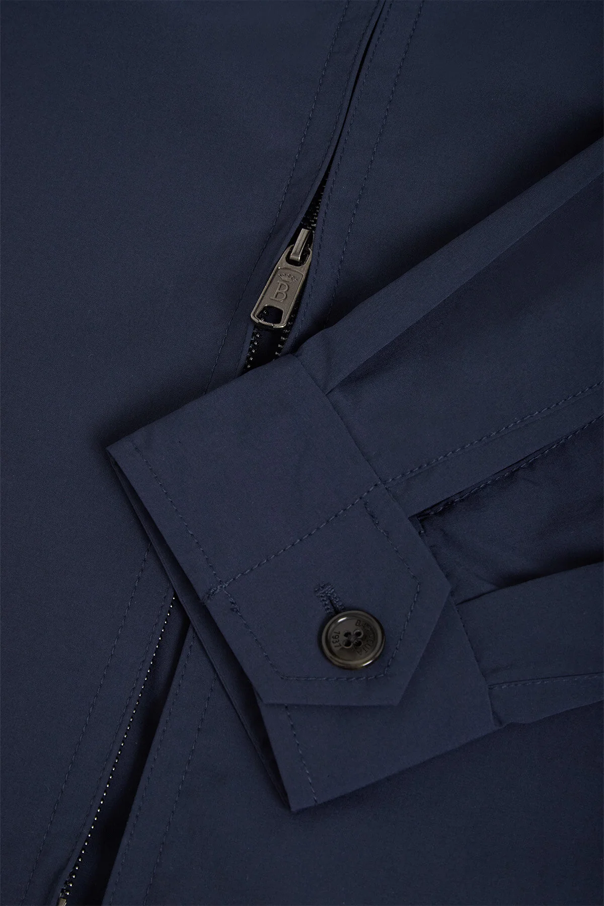 G4 Box Jacket - Image 7